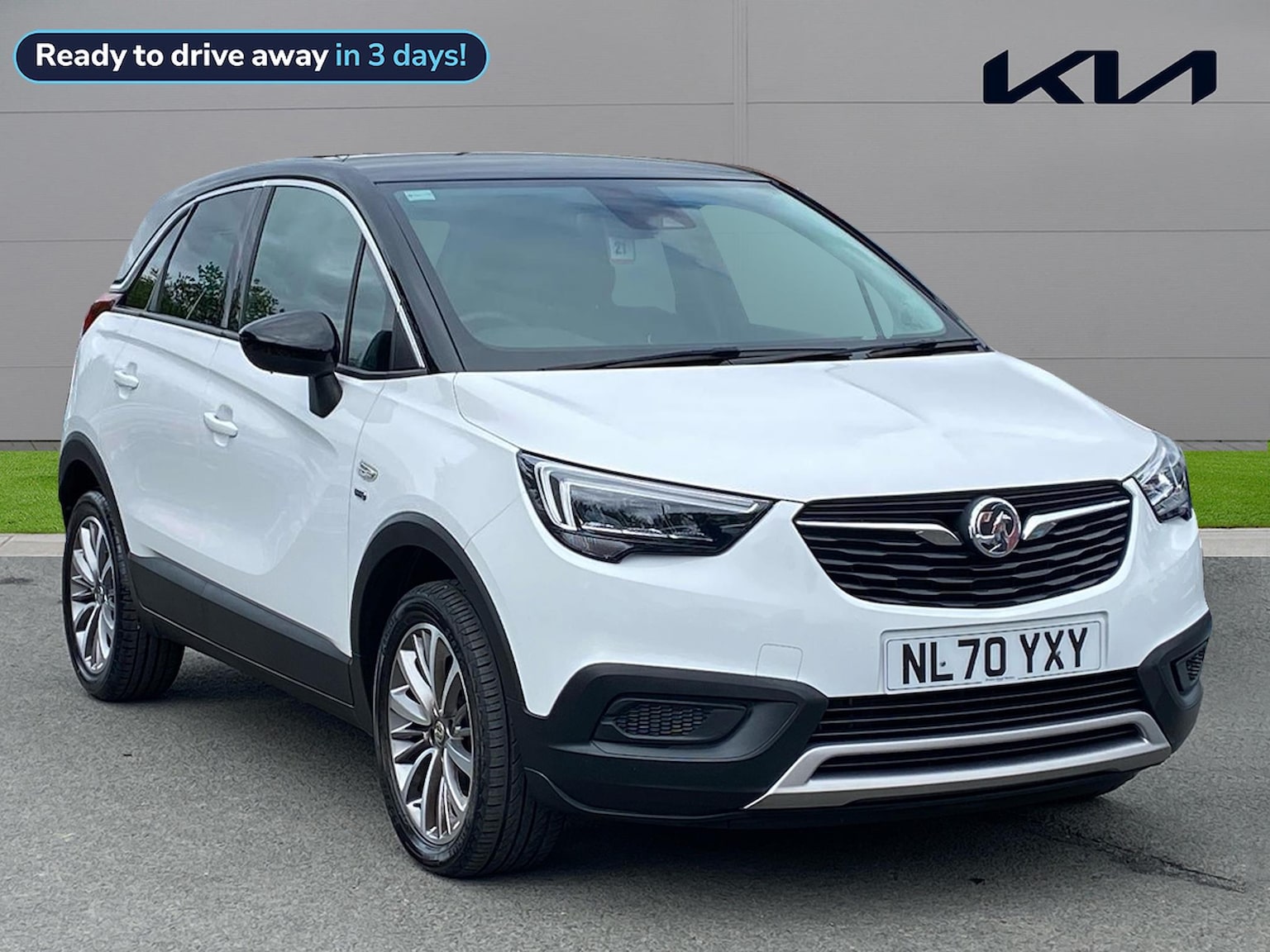 Main listing image - Vauxhall Crossland X