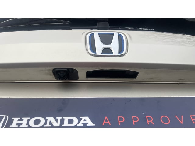 Main listing image - Honda CR-V