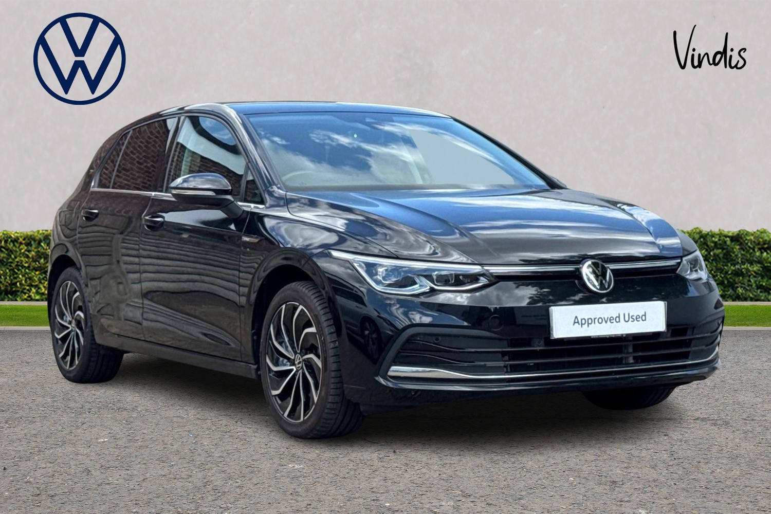 Main listing image - Volkswagen Golf