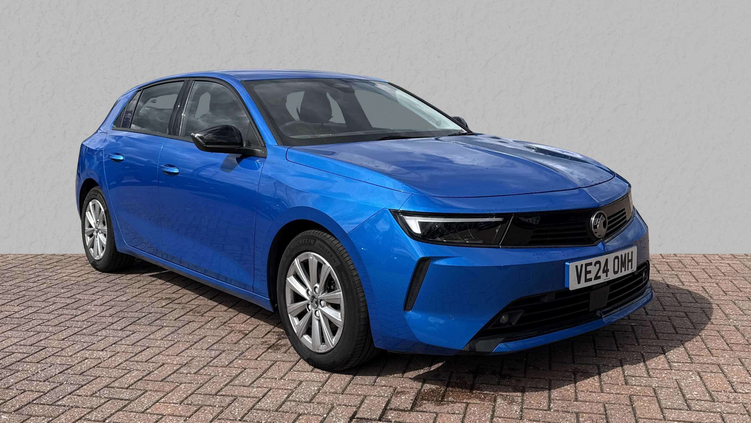 Main listing image - Vauxhall Astra