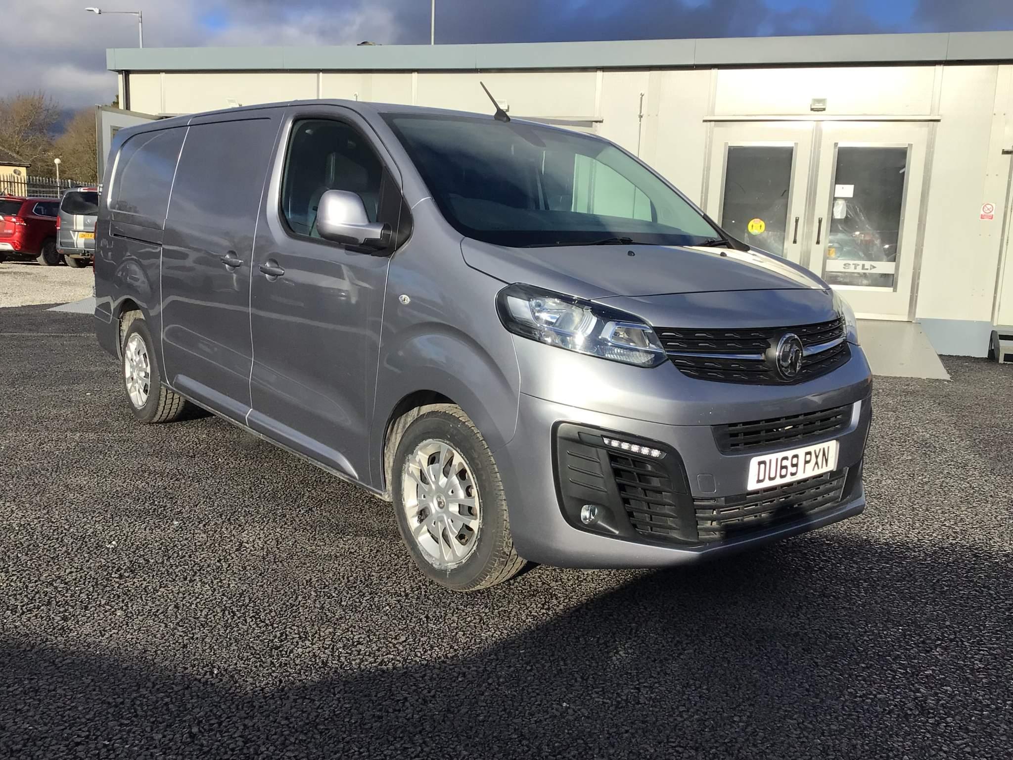 Main listing image - Vauxhall Vivaro