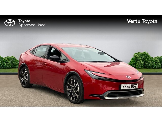 Main listing image - Toyota Prius Plug-In