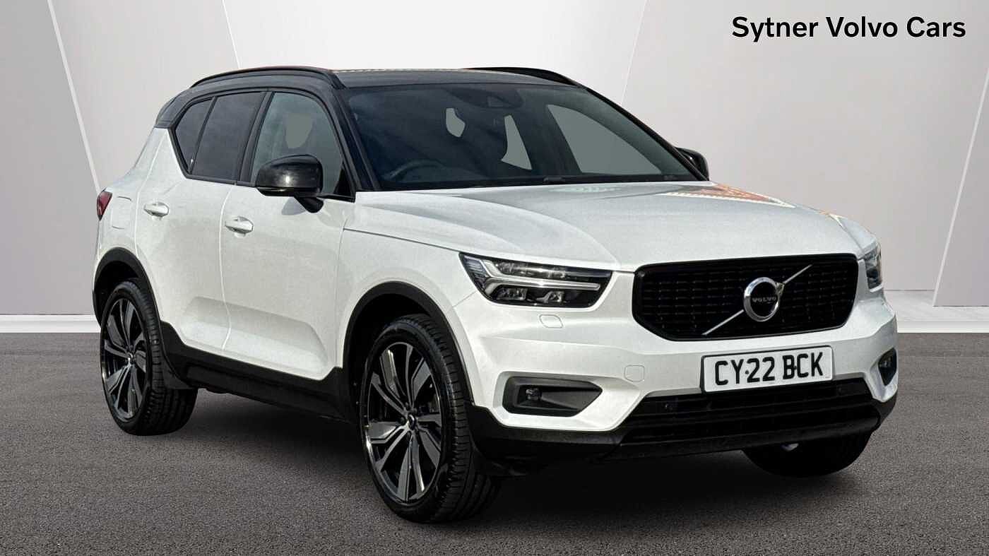 Main listing image - Volvo XC40 Recharge