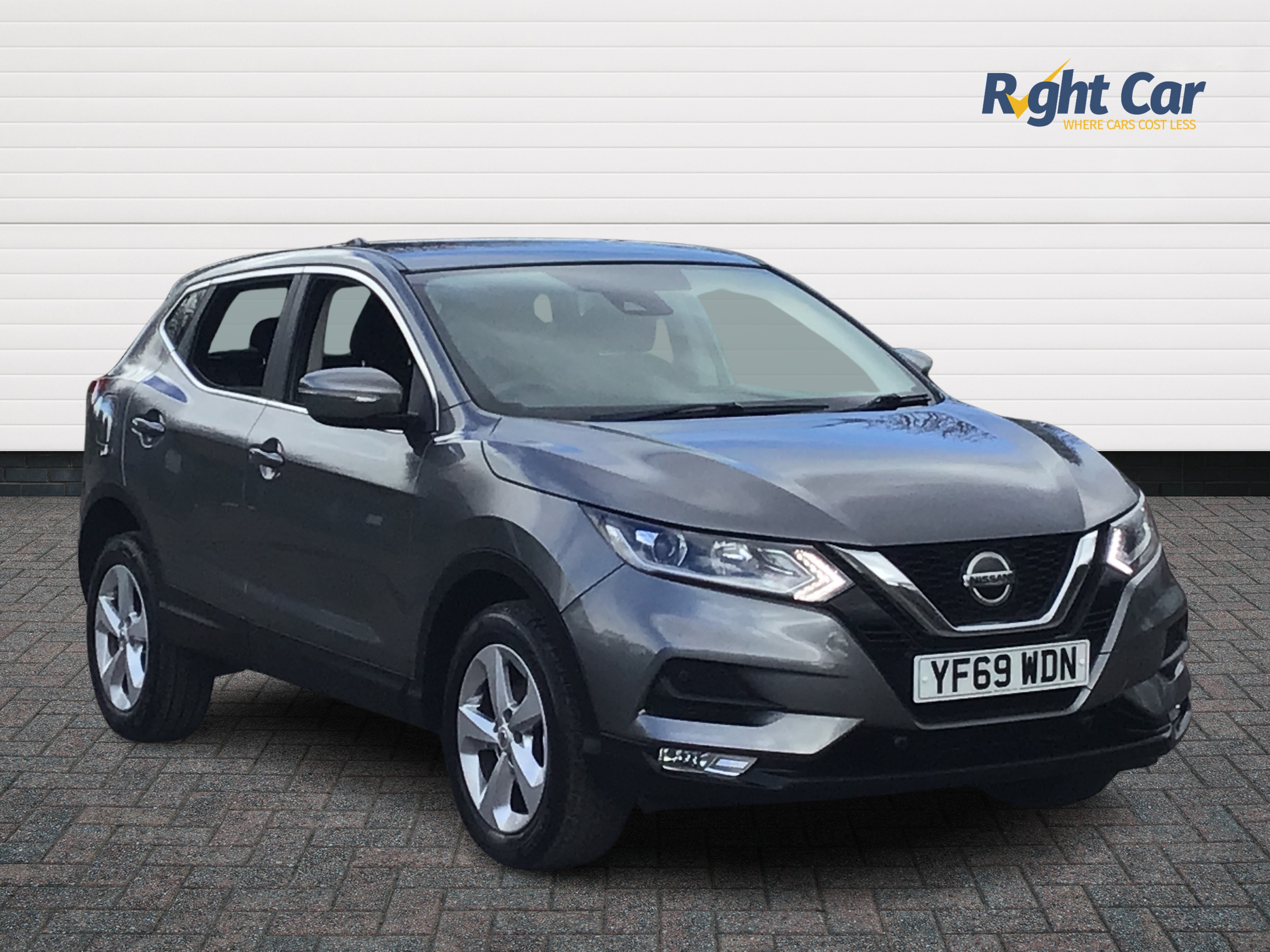 Main listing image - Nissan Qashqai