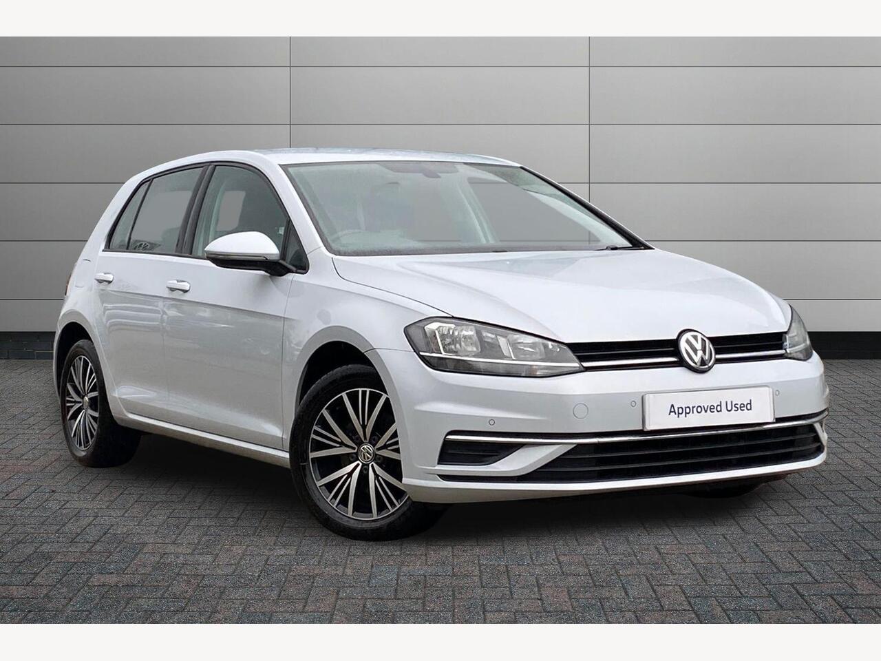 Main listing image - Volkswagen Golf