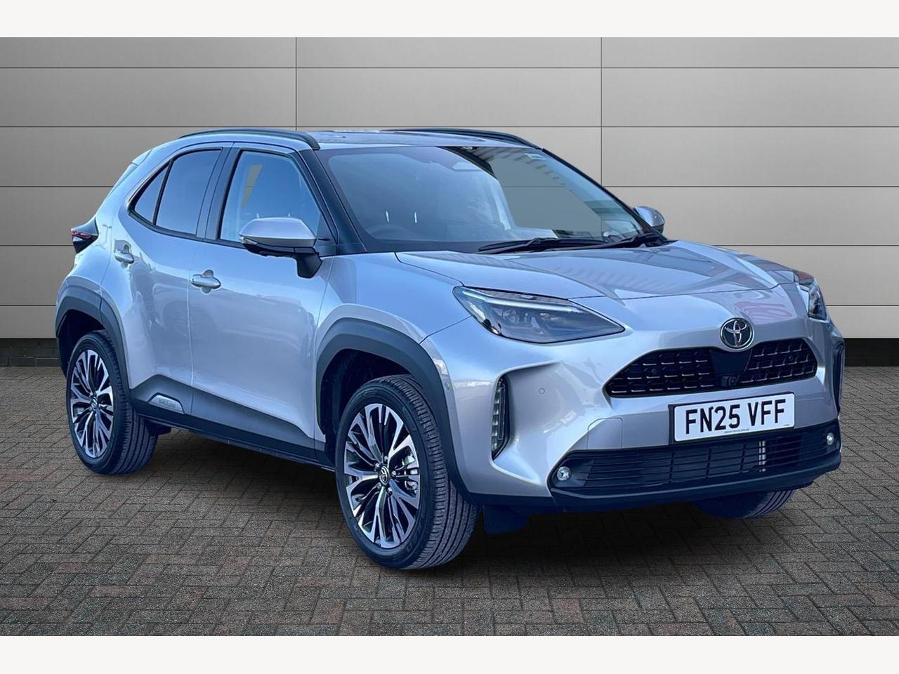 Main listing image - Toyota Yaris Cross