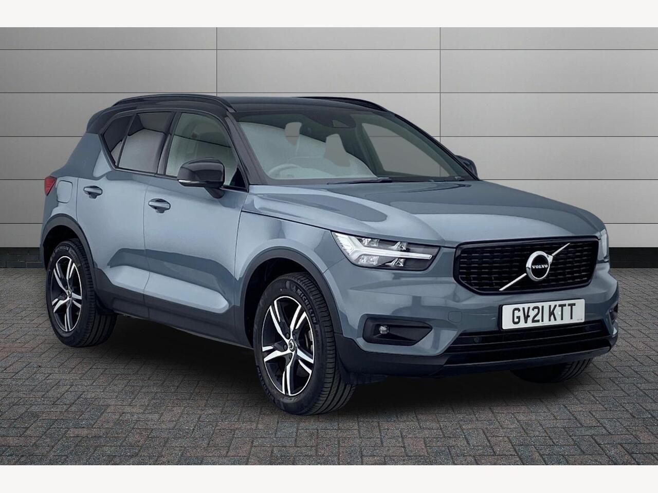Main listing image - Volvo XC40