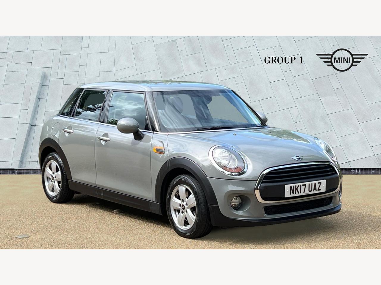 Main listing image - MINI Hatchback 5dr