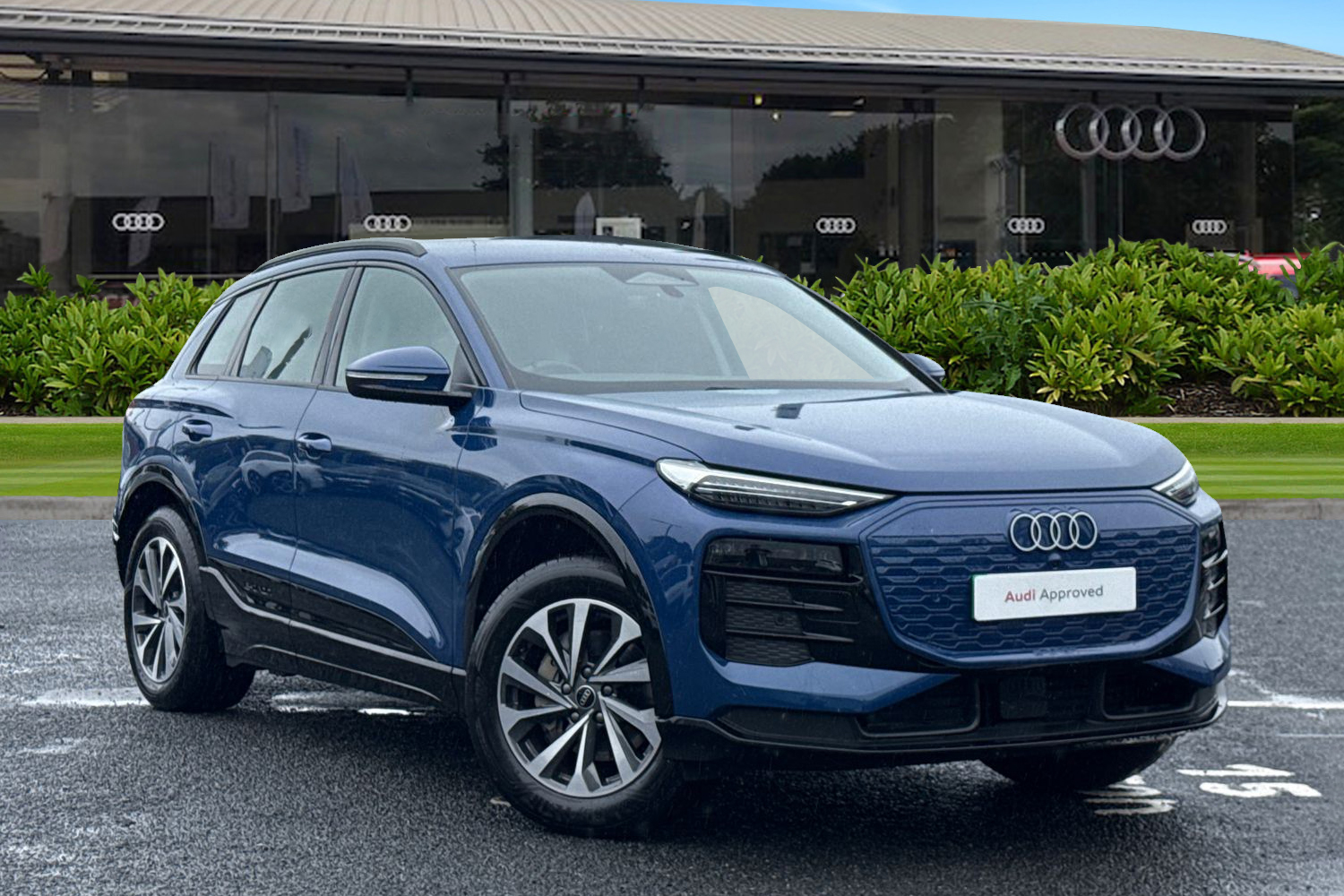 Main listing image - Audi Q6 e-tron