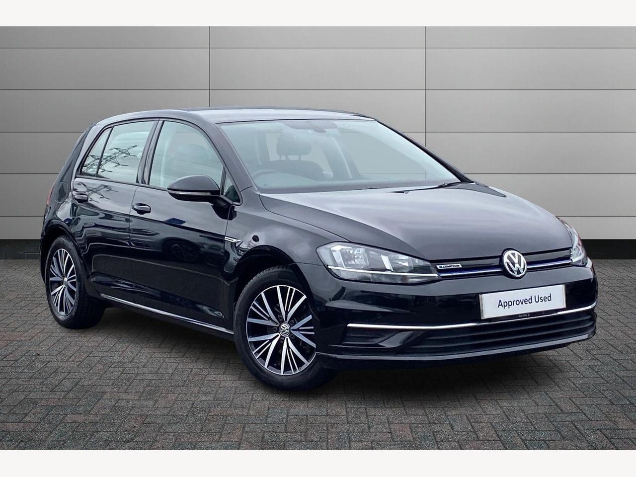 Main listing image - Volkswagen Golf