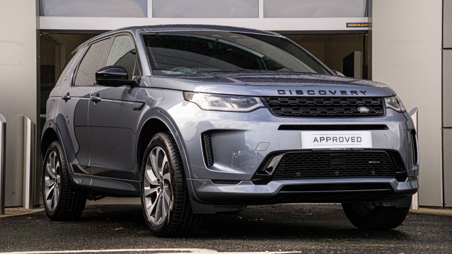 Main listing image - Land Rover Discovery Sport