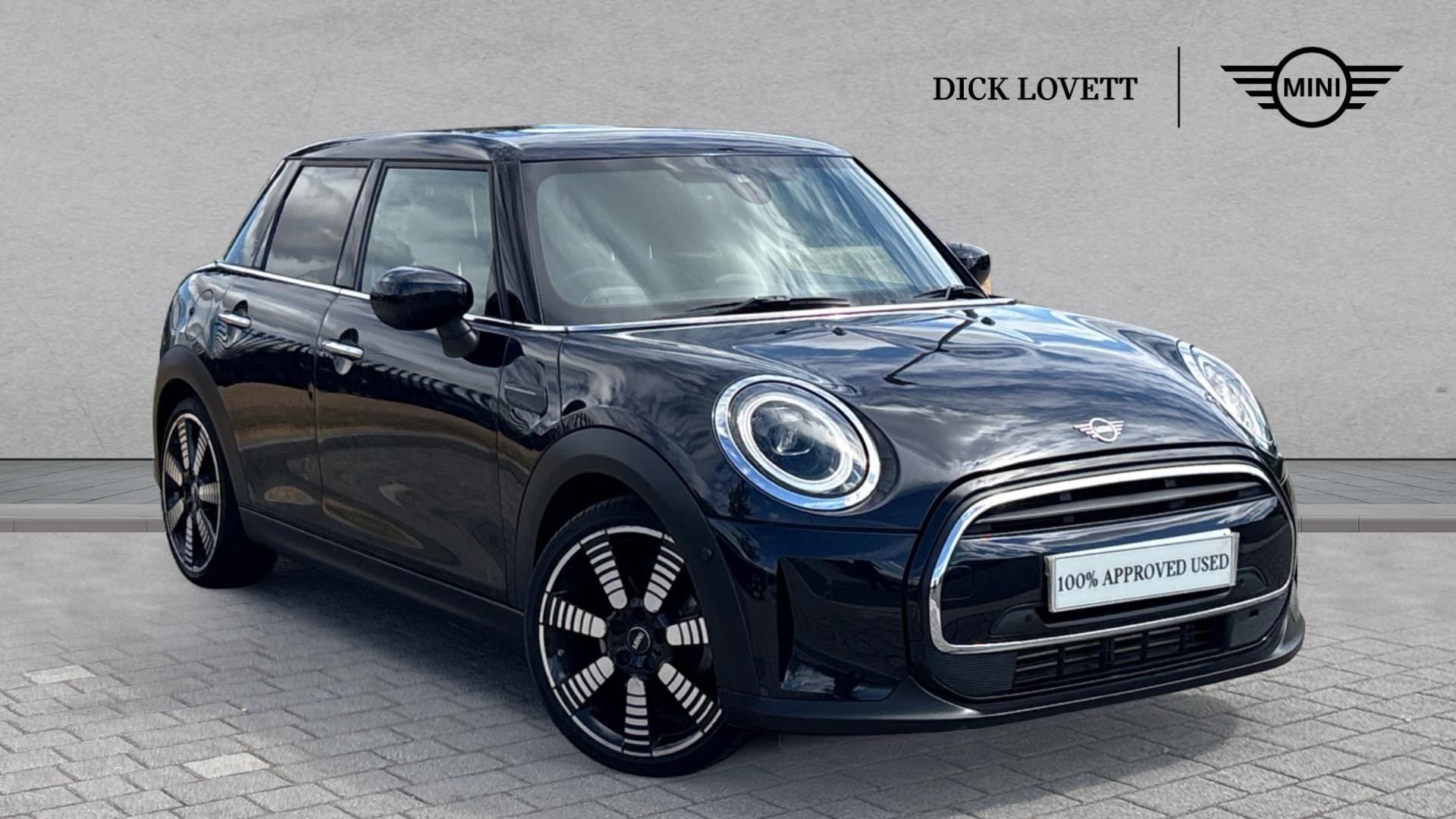 Main listing image - MINI Hatchback