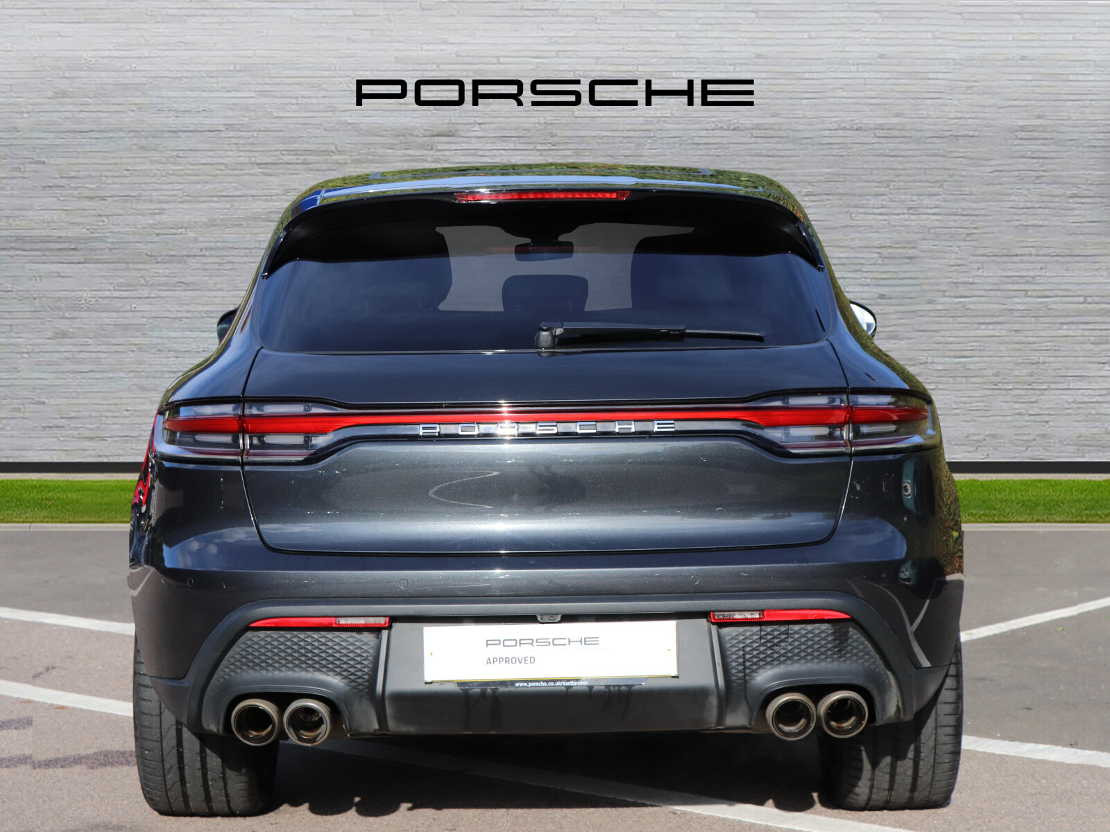 Main listing image - Porsche Macan