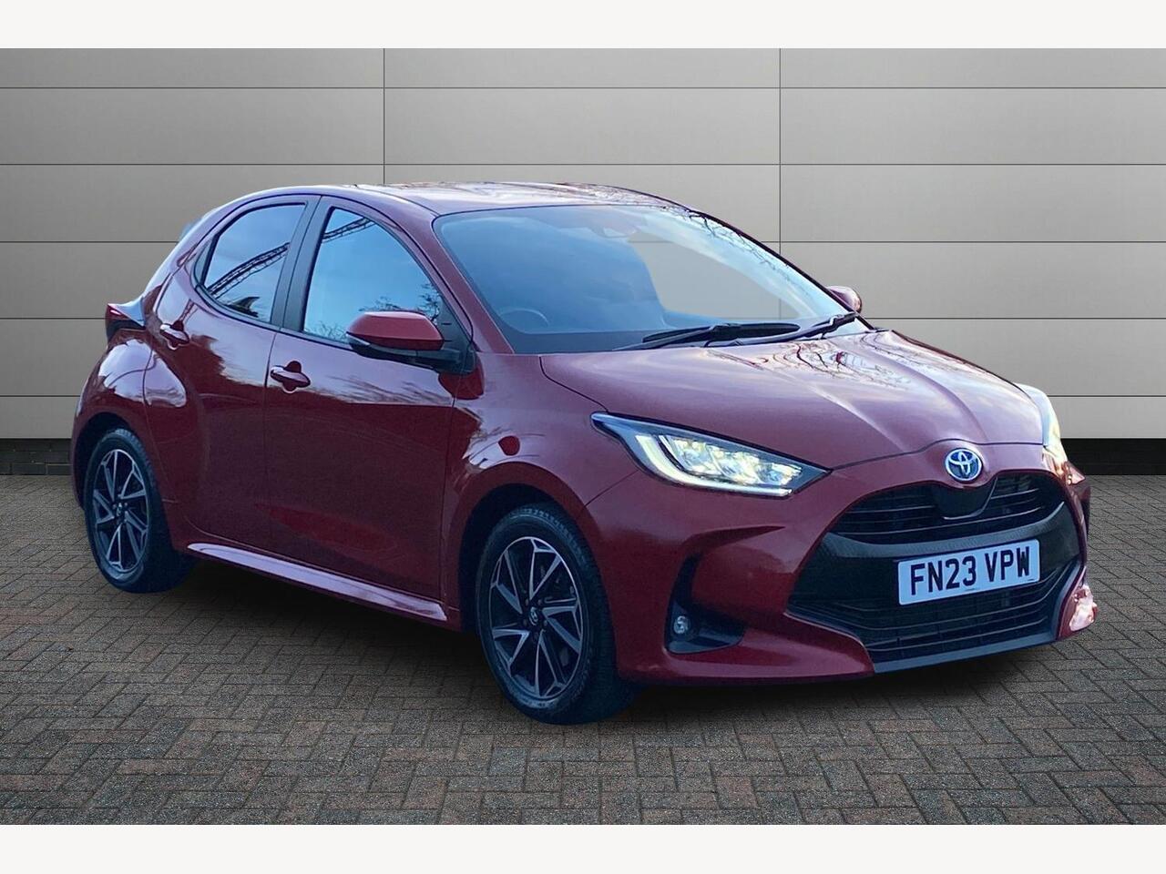 Main listing image - Toyota Yaris