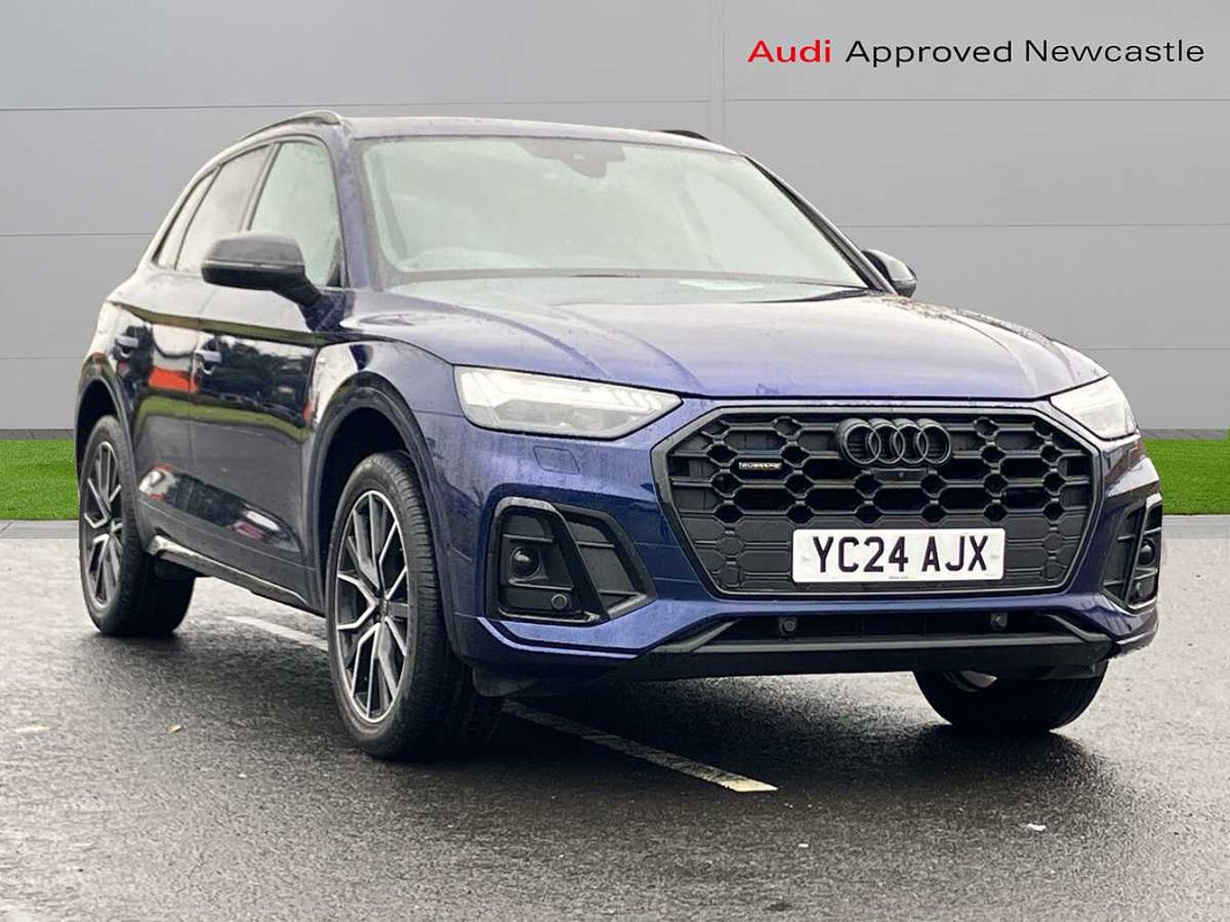 Main listing image - Audi Q5