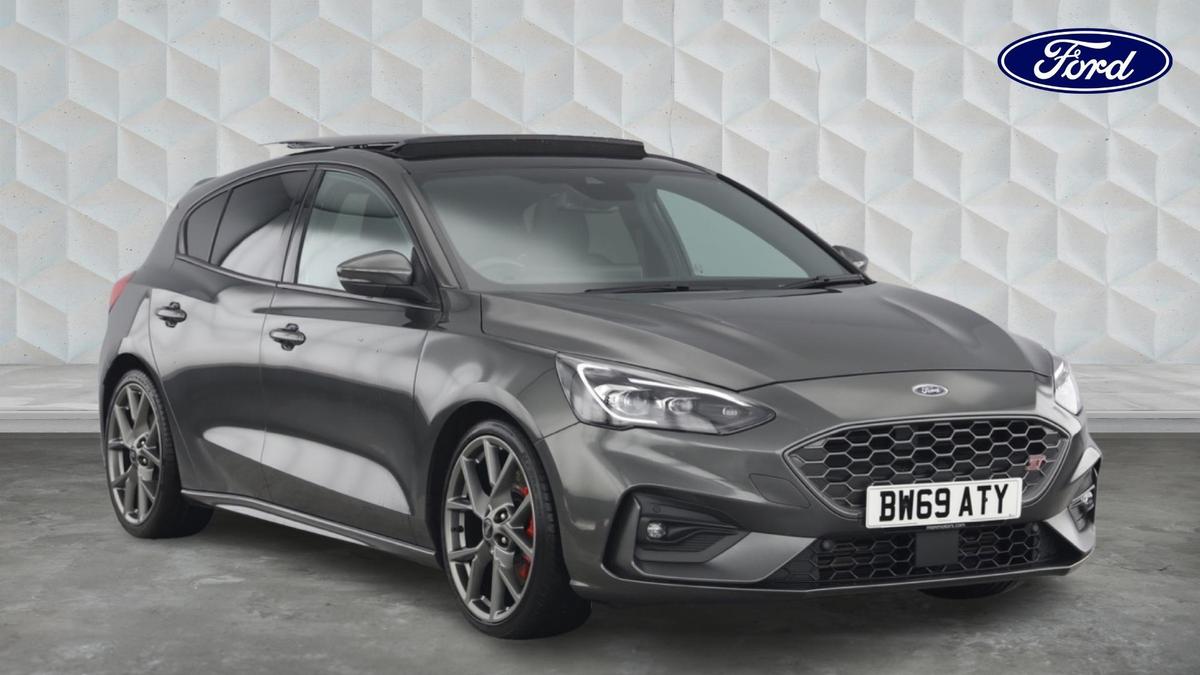 Main listing image - Ford Focus ST