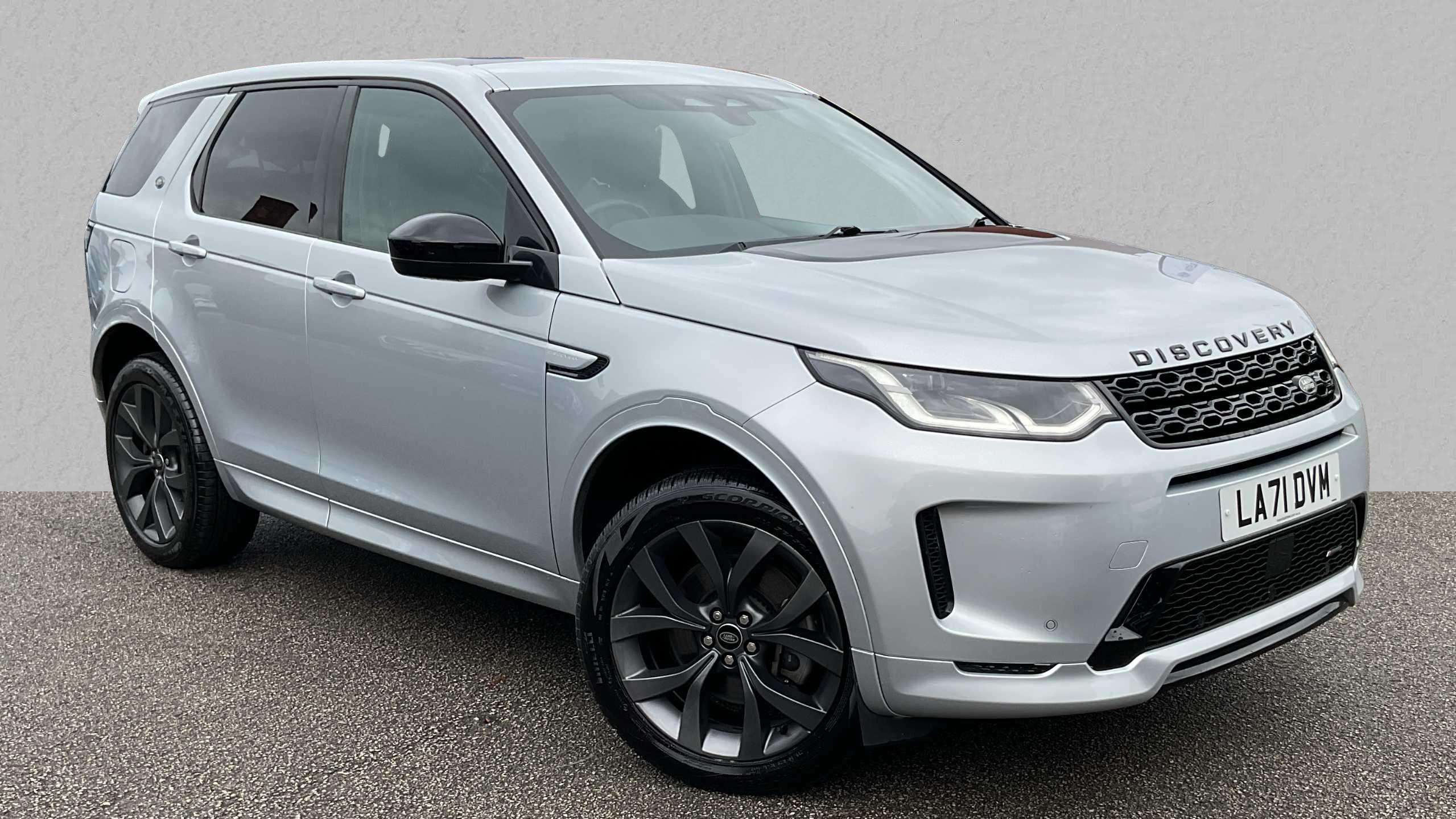 Main listing image - Land Rover Discovery Sport