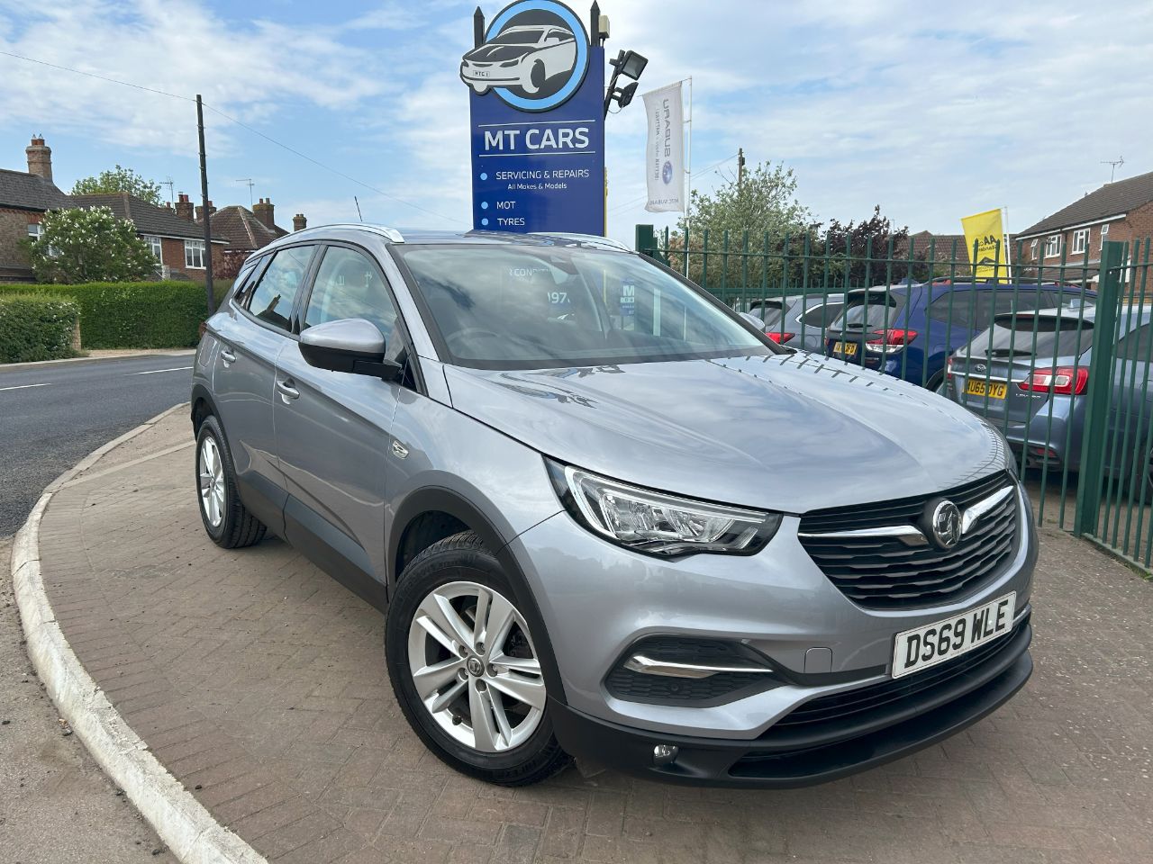 Main listing image - Vauxhall Grandland X