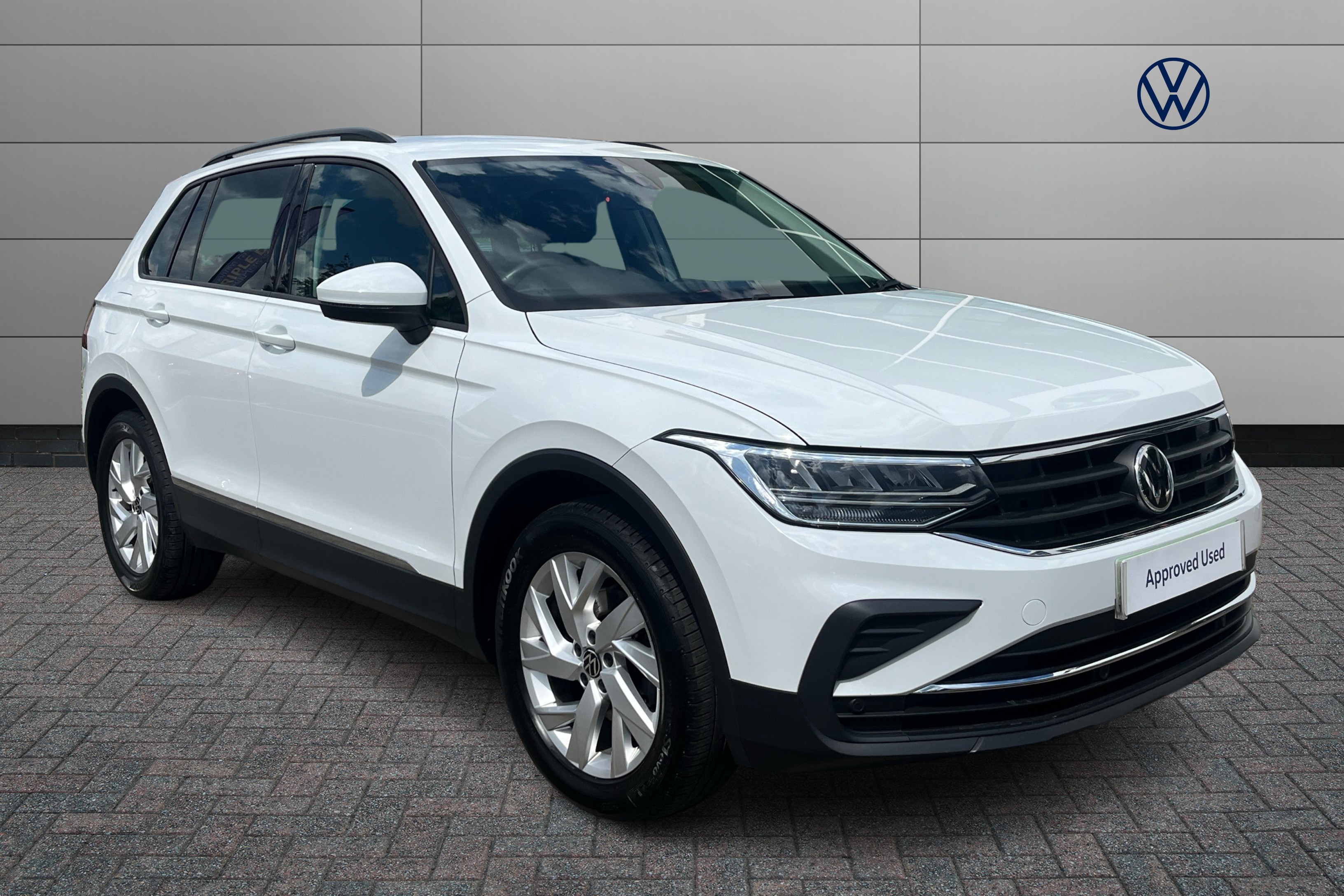 Main listing image - Volkswagen Tiguan