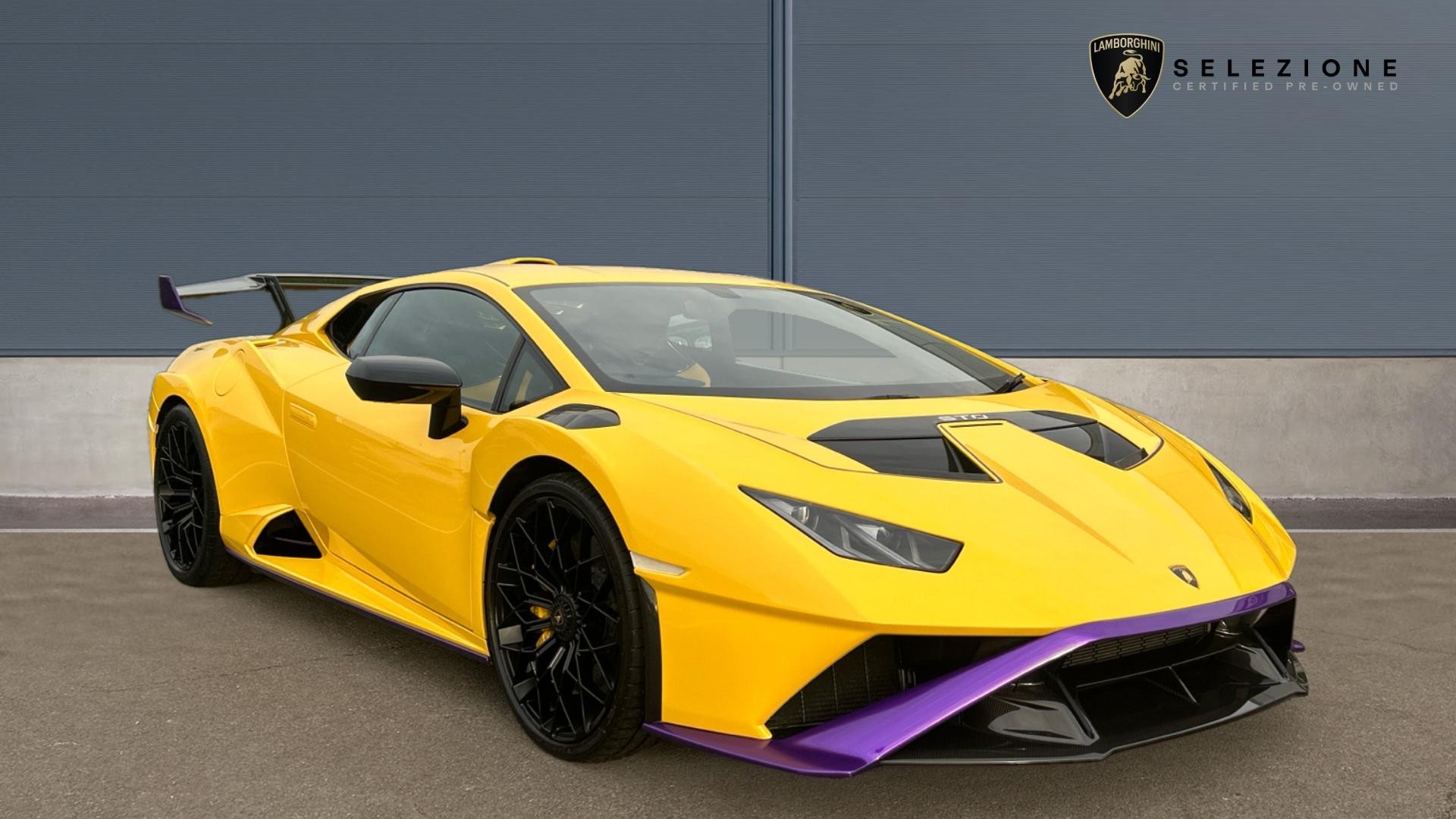 Main listing image - Lamborghini Huracan