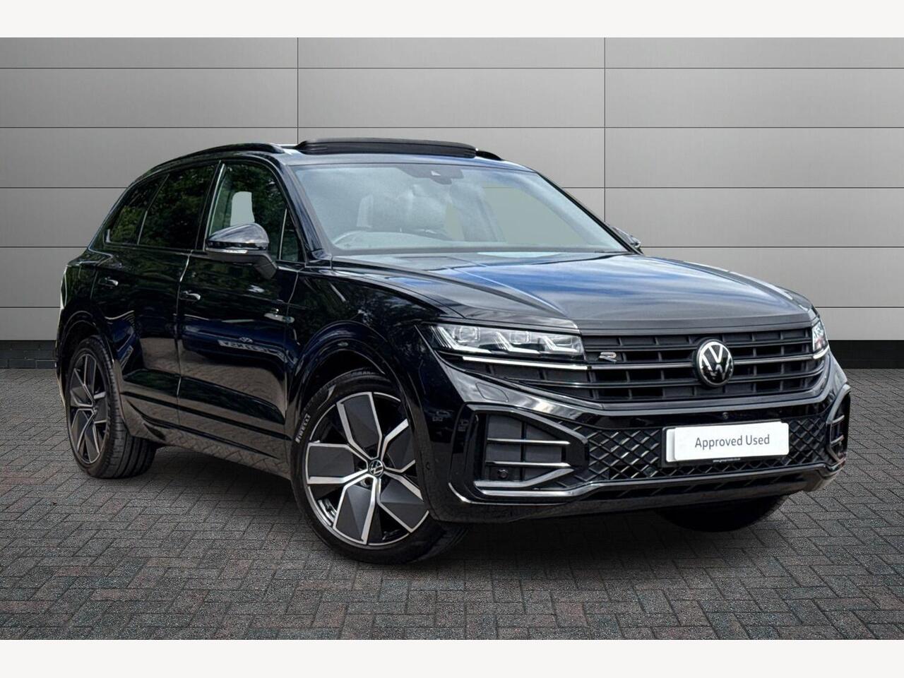 Main listing image - Volkswagen Touareg