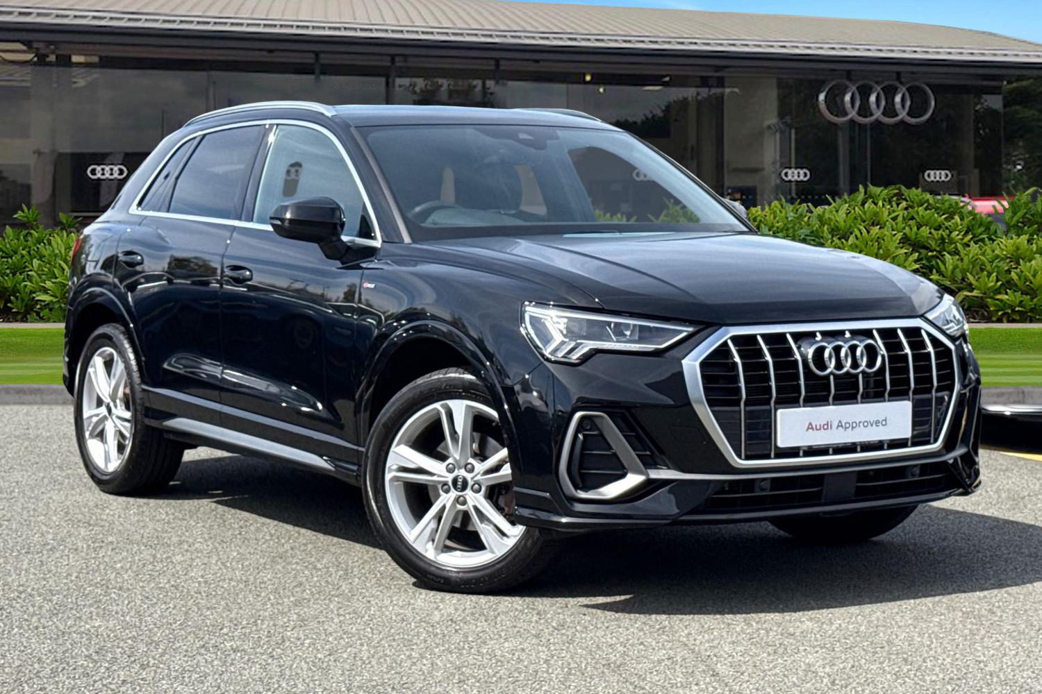 Main listing image - Audi Q3