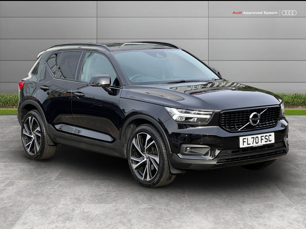 Main listing image - Volvo XC40