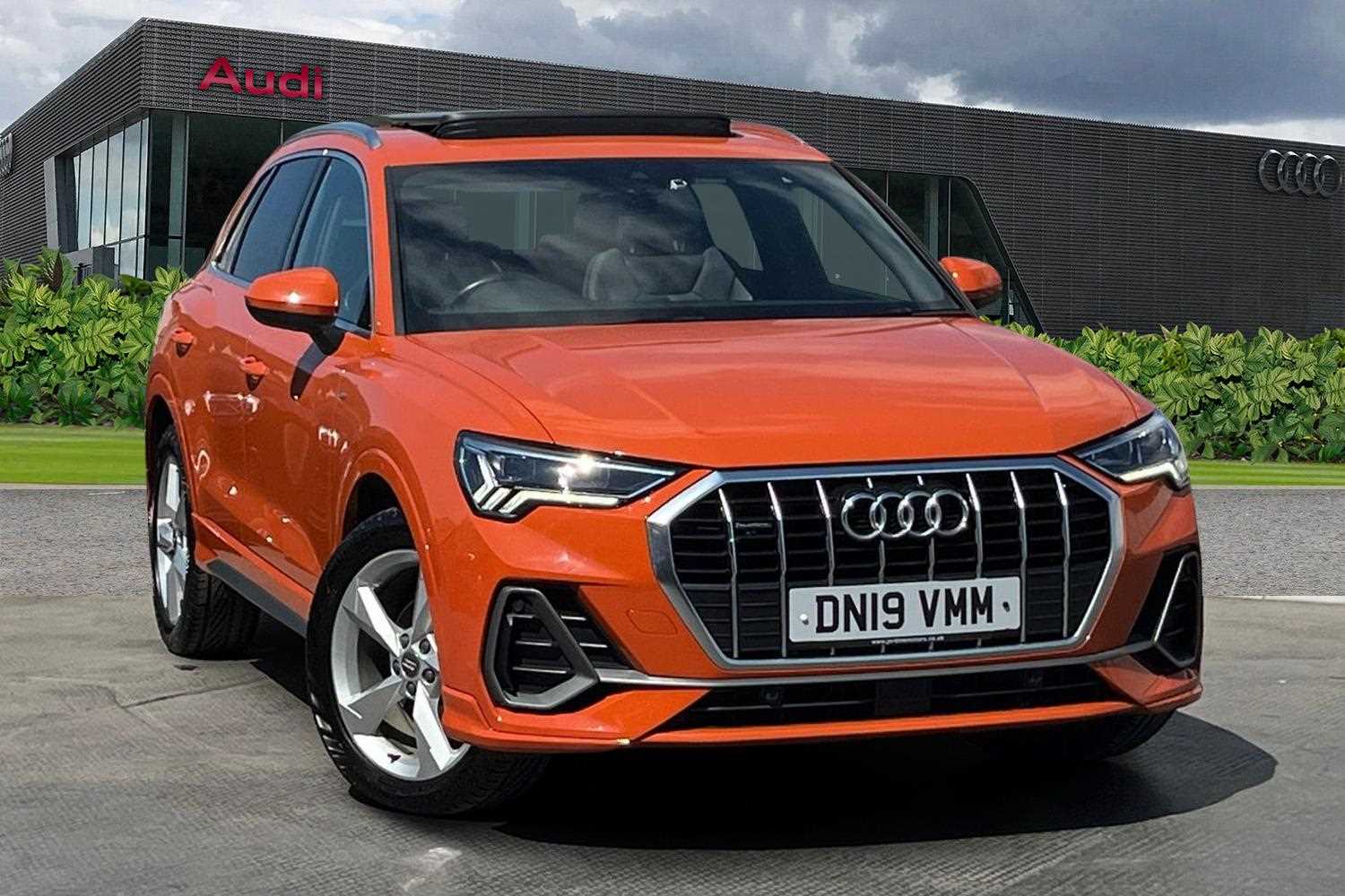 Main listing image - Audi Q3