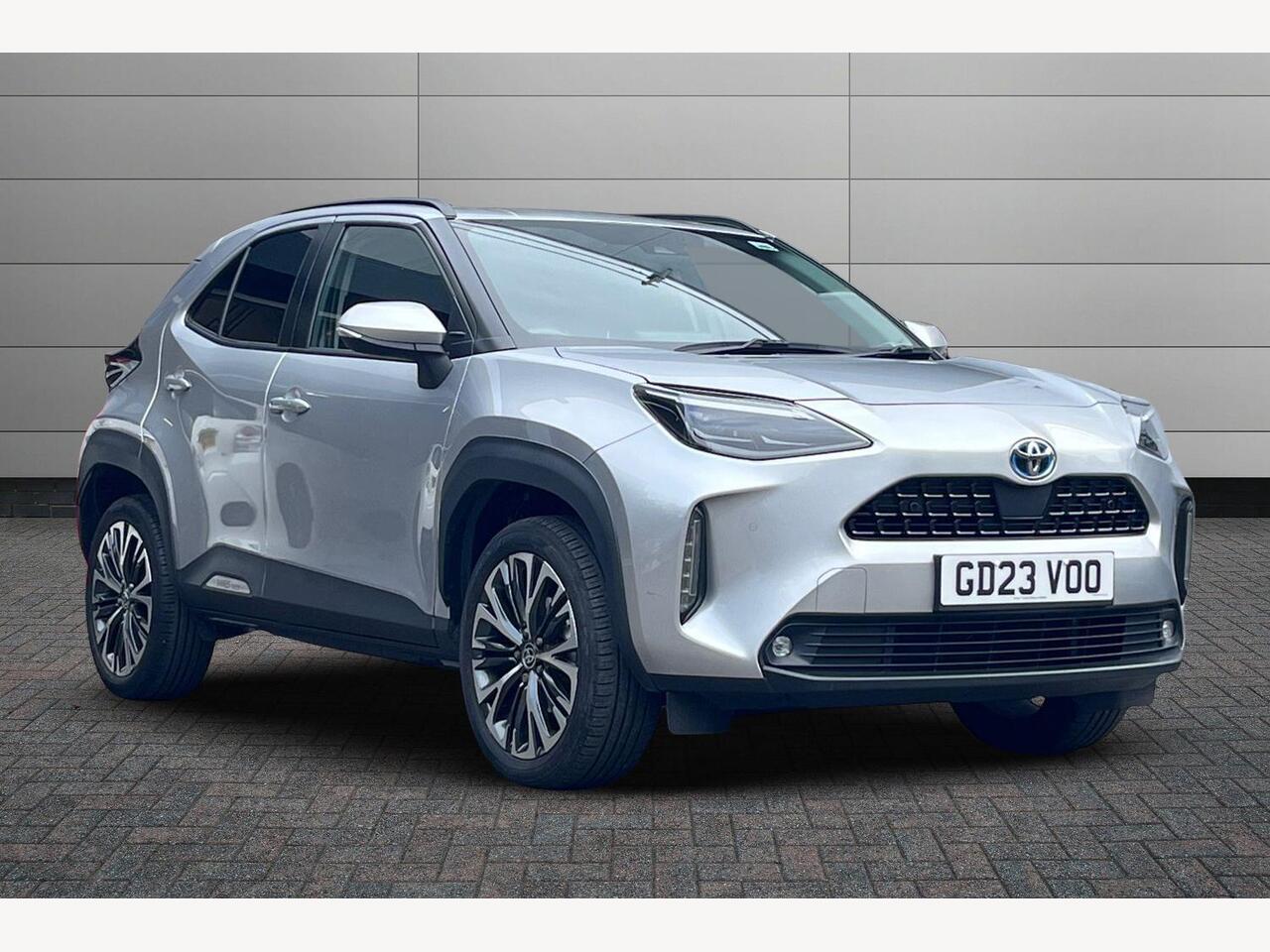Main listing image - Toyota Yaris Cross