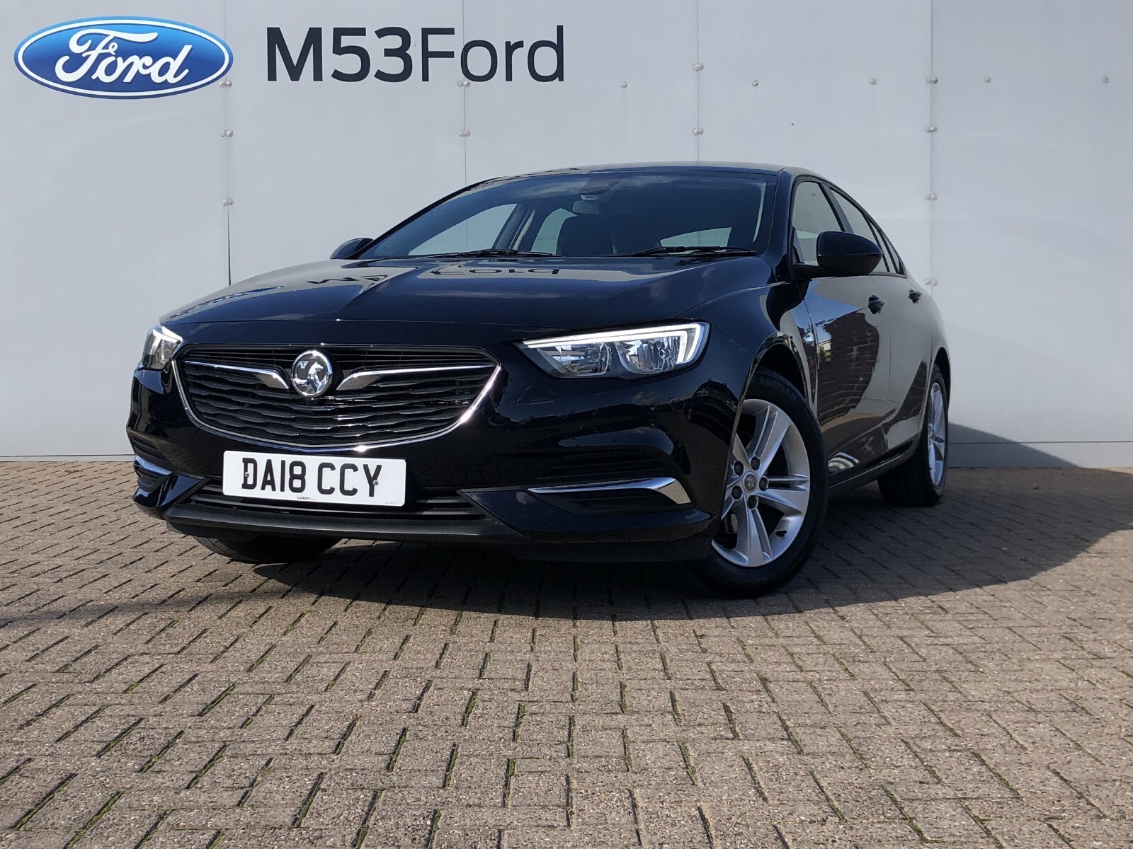 Main listing image - Vauxhall Insignia