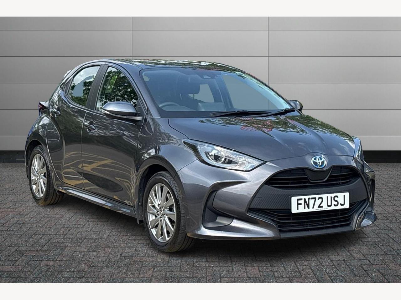 Main listing image - Toyota Yaris