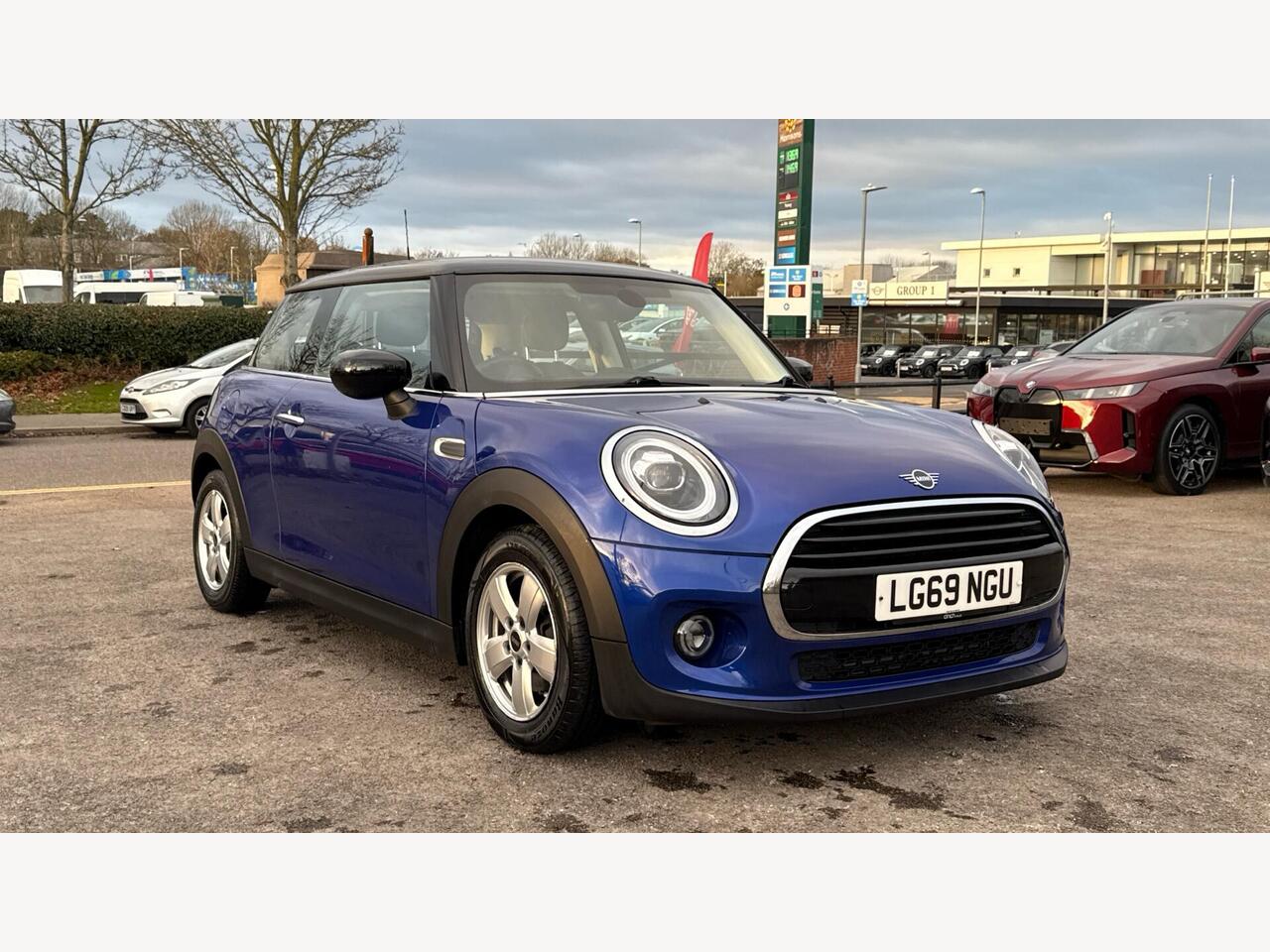 Main listing image - MINI Hatchback