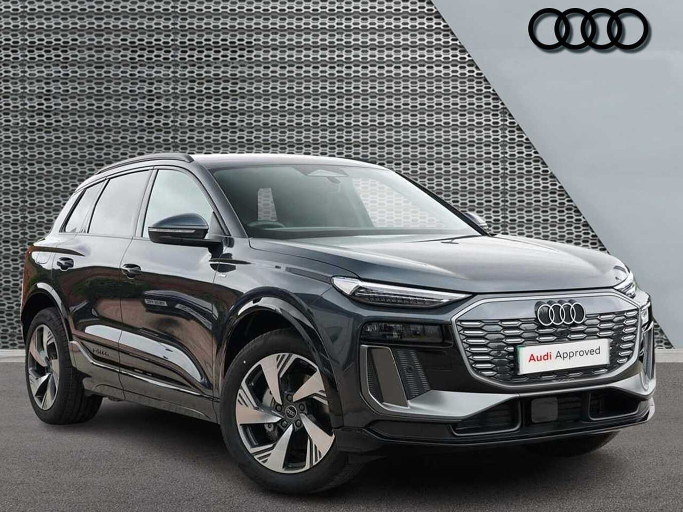 Main listing image - Audi Q6