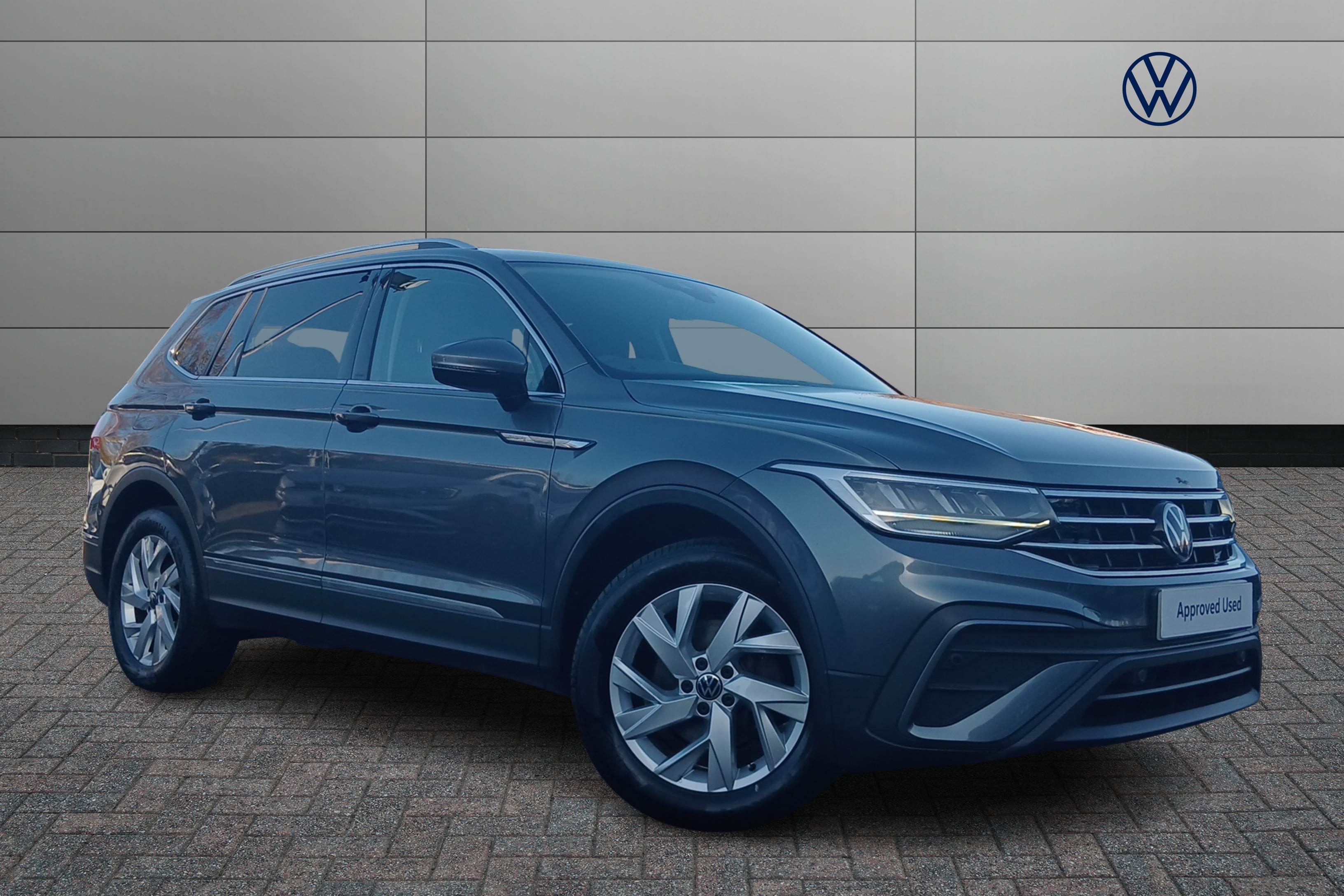 Main listing image - Volkswagen Tiguan Allspace