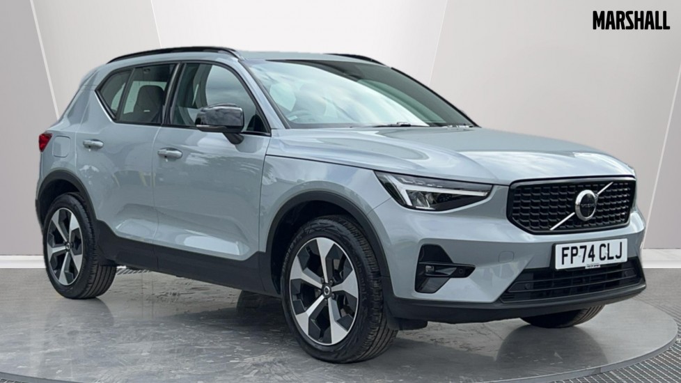 Main listing image - Volvo XC40