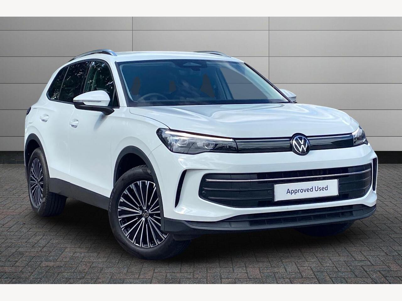 Main listing image - Volkswagen Tiguan