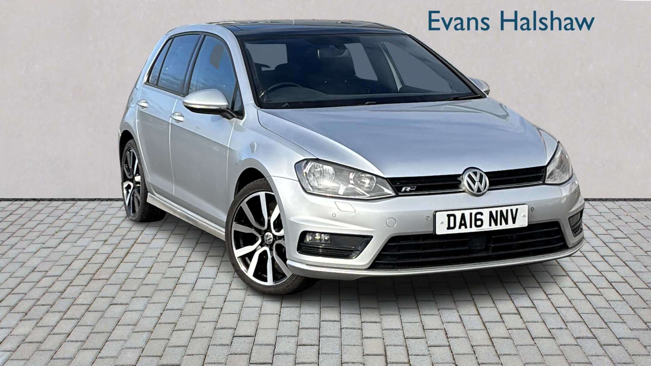 Main listing image - Volkswagen Golf