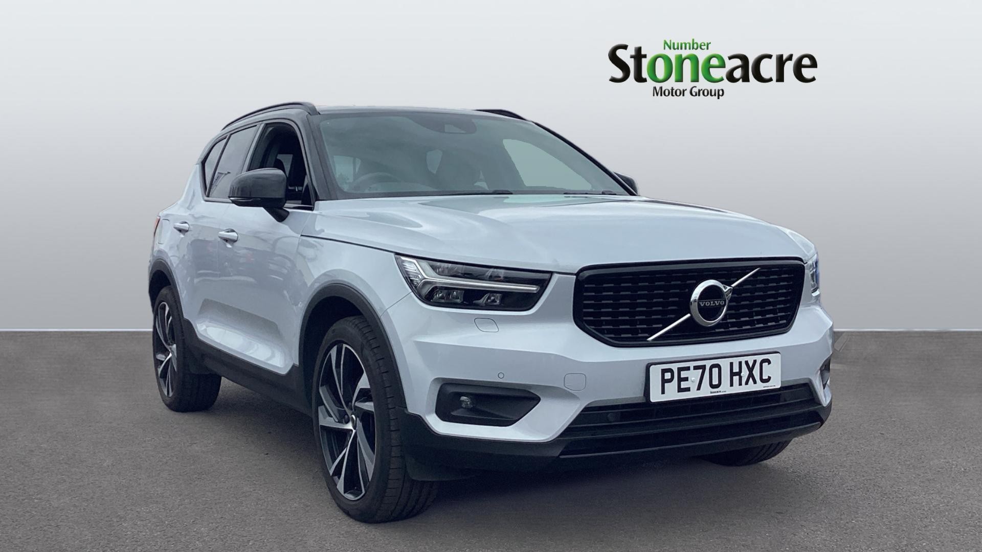 Main listing image - Volvo XC40