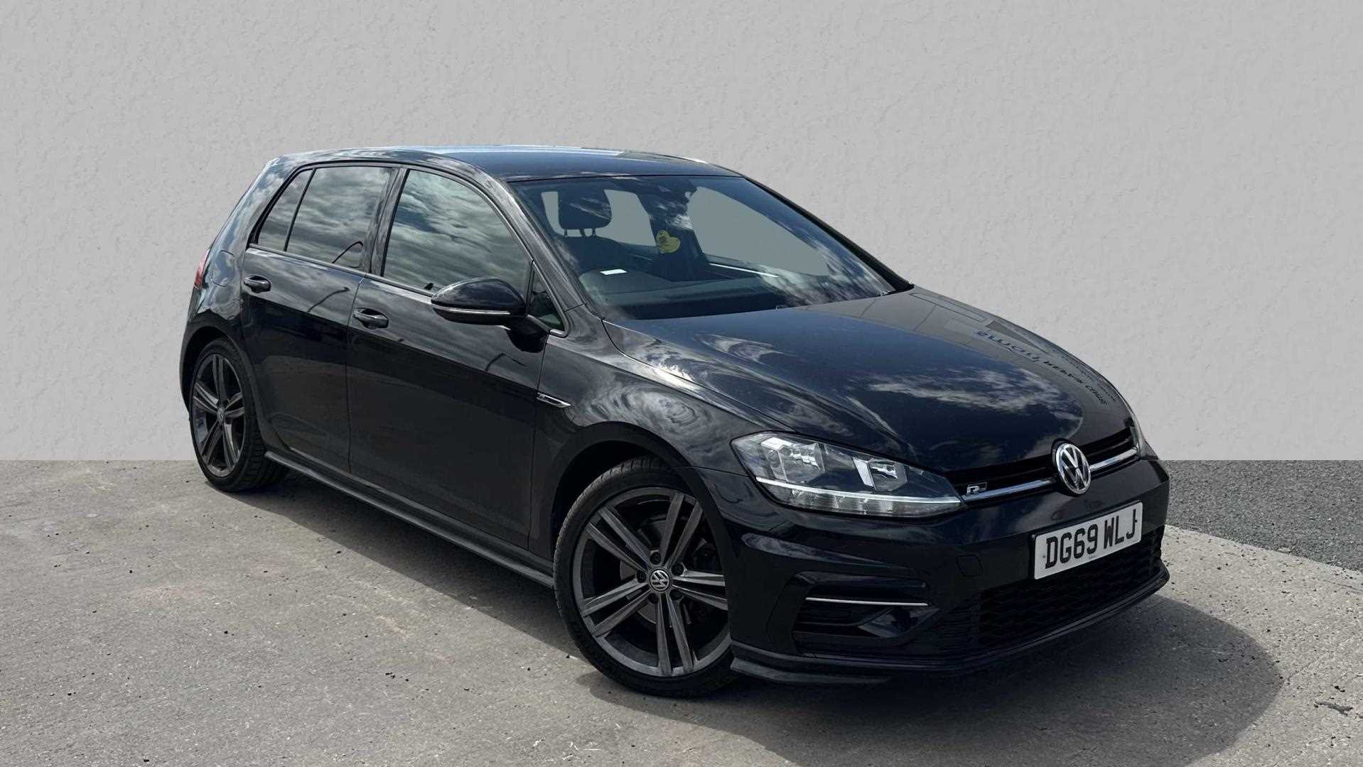 Main listing image - Volkswagen Golf