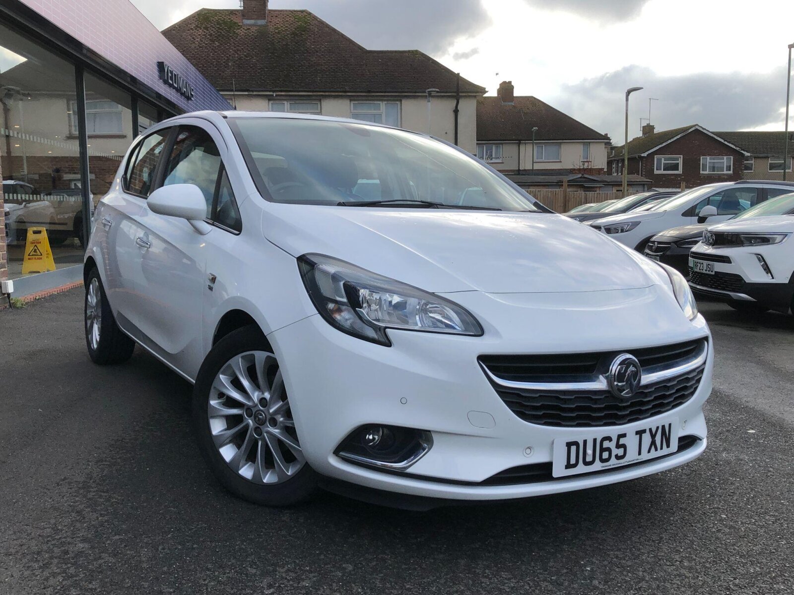 Main listing image - Vauxhall Corsa