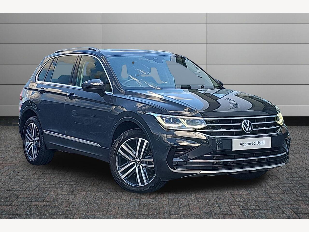 Main listing image - Volkswagen Tiguan