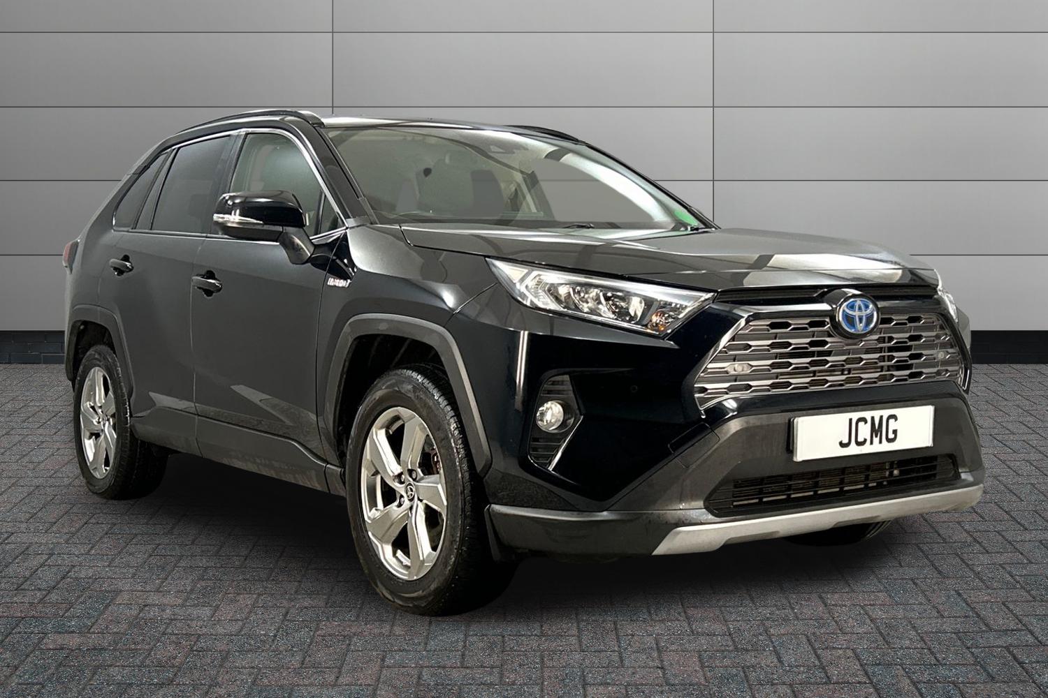 Main listing image - Toyota RAV4