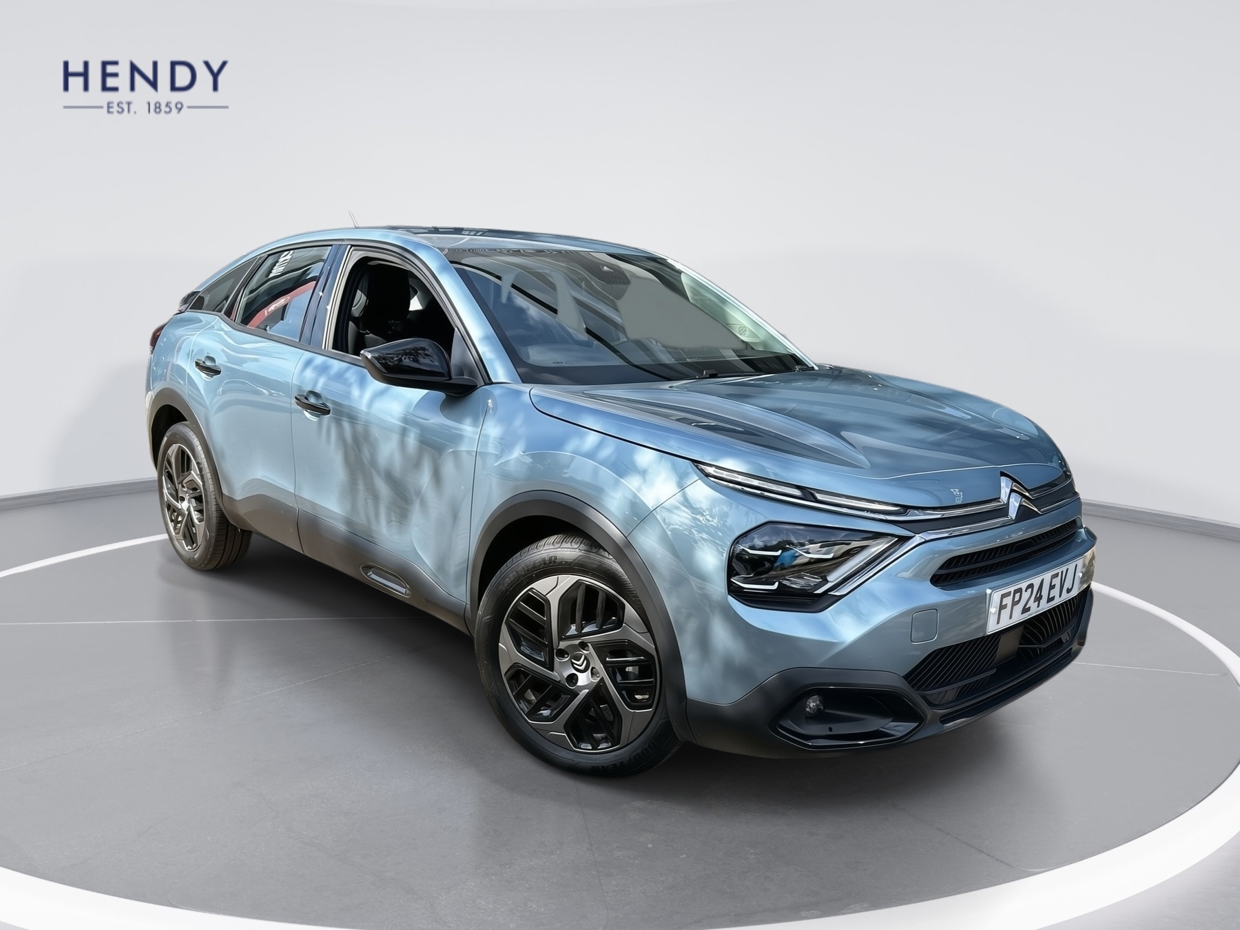 Main listing image - Citroen C4