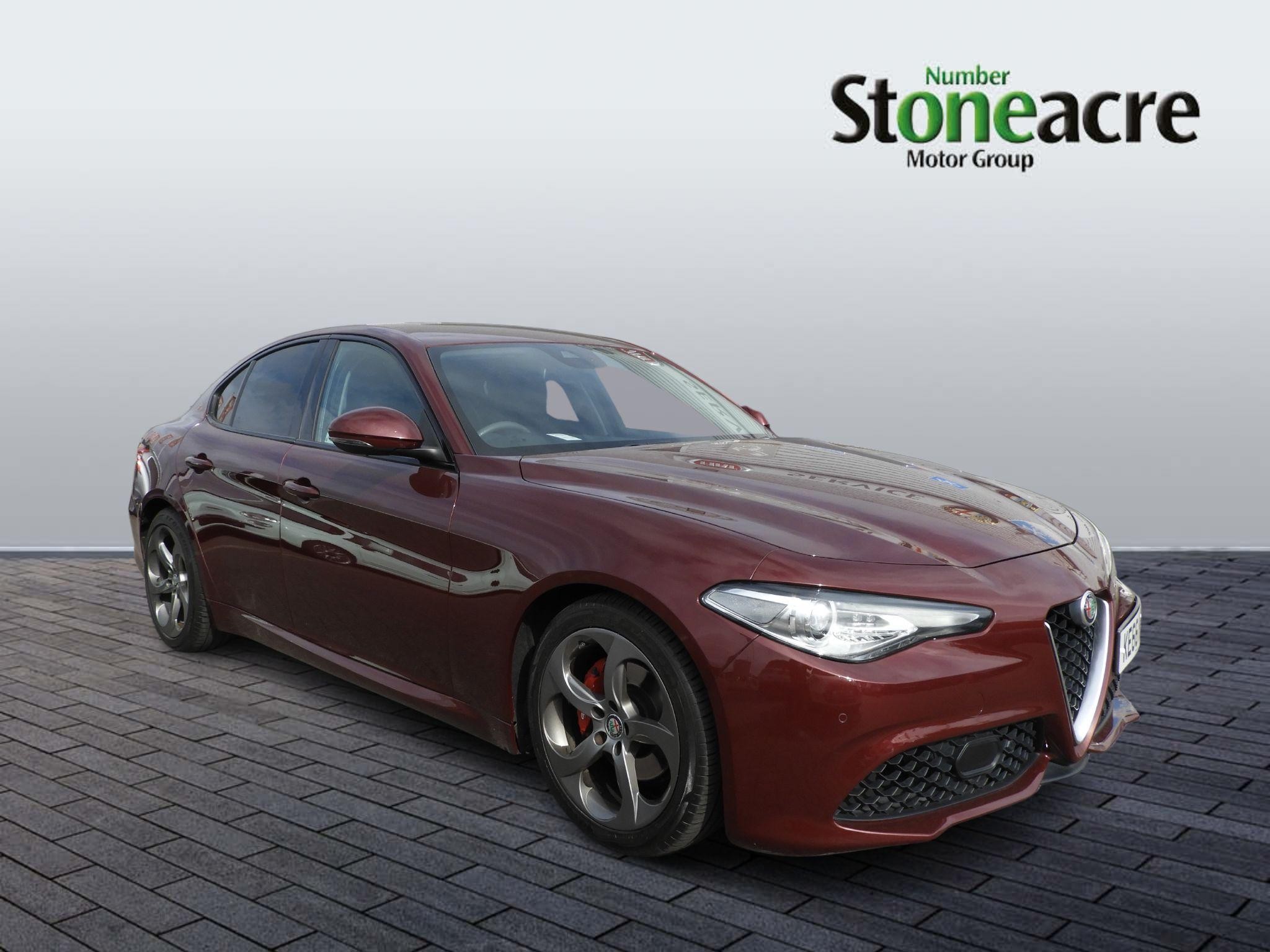 Main listing image - Alfa Romeo Giulia