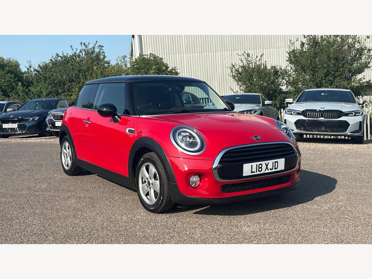 Main listing image - MINI Hatchback