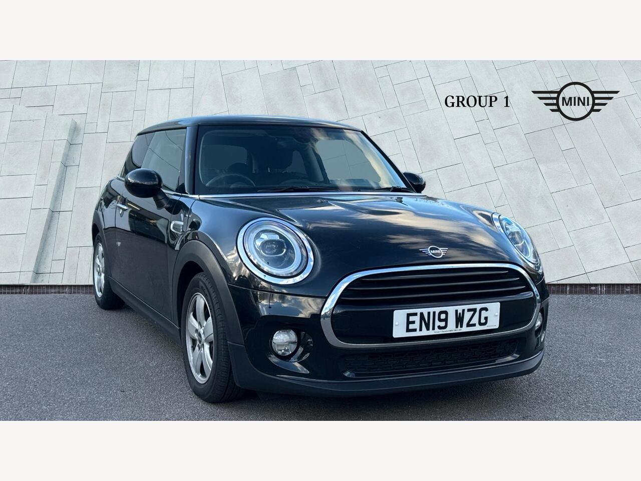 Main listing image - MINI Hatchback