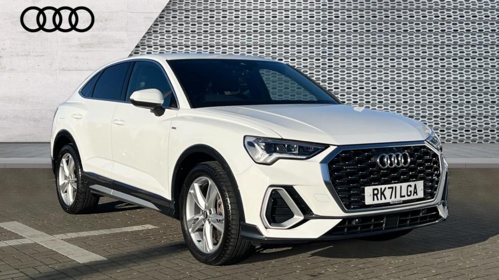 Main listing image - Audi Q3