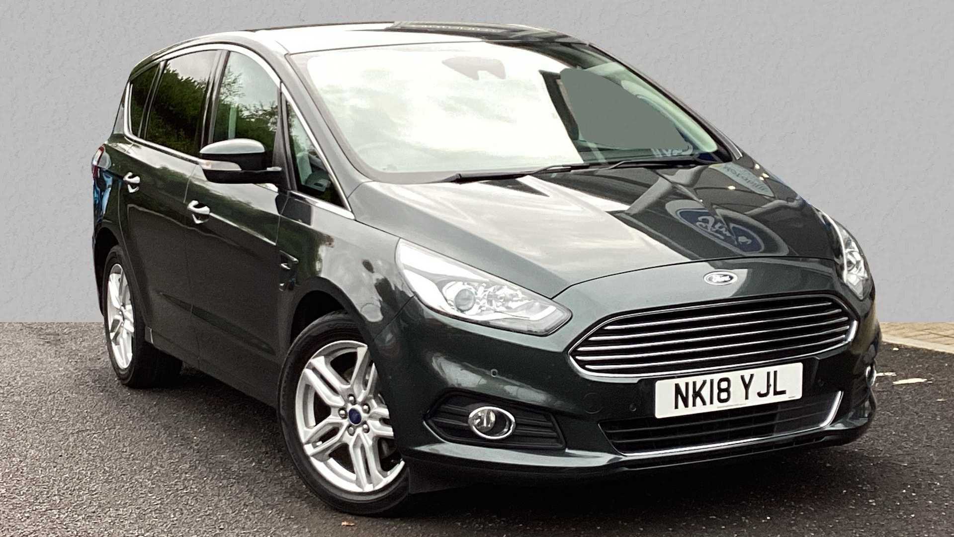 Main listing image - Ford S-MAX