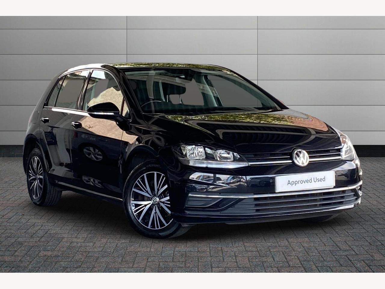 Main listing image - Volkswagen Golf