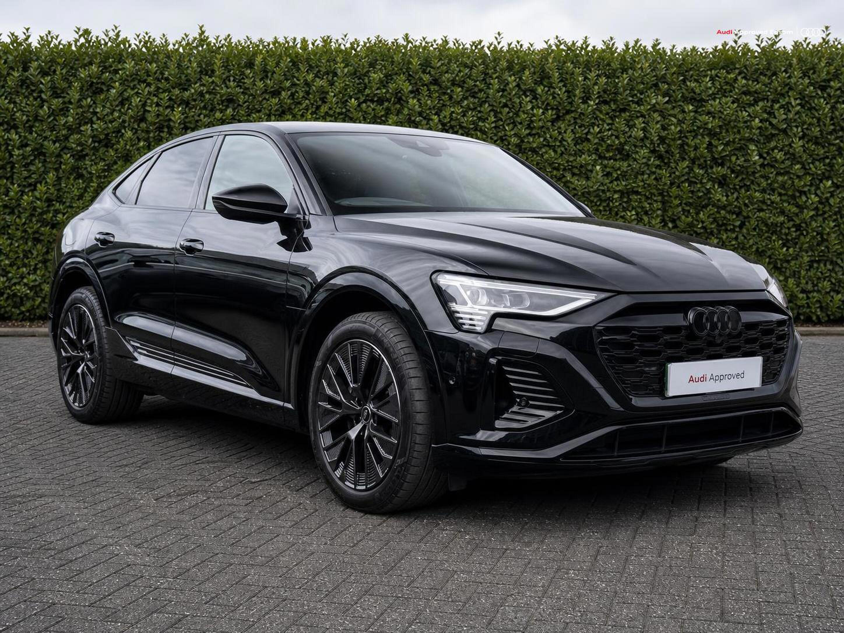 Main listing image - Audi Q8